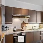 アパート Casa Lila By Bloss, Design On A Prime Location! *